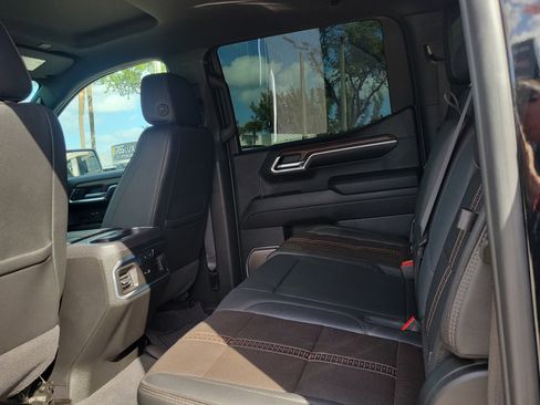 Used 2024 Chevrolet Silverado 1500 High Country w/ Technology Package AWD/4WD image 12
