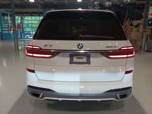 Used 2024 BMW X7 xDrive40i w/ Executive Package AWD/4WD image 14