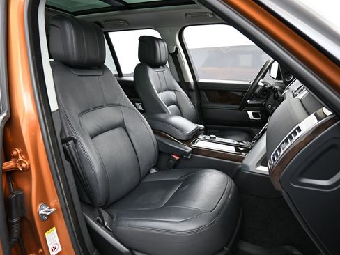 Used 2021 Land Rover Range Rover AWD/4WD image 32