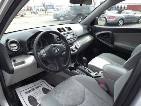 Used 2012 Toyota RAV4 FWD w/ Value Pkg image 9