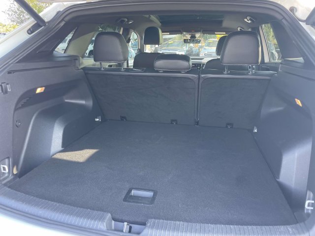 Used 2022 Volkswagen Atlas Cross Sport SEL Premium R-Line AWD/4WD image 10