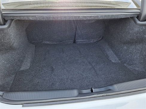 Used 2023 Dodge Charger R/T w/ Blacktop Package image 13