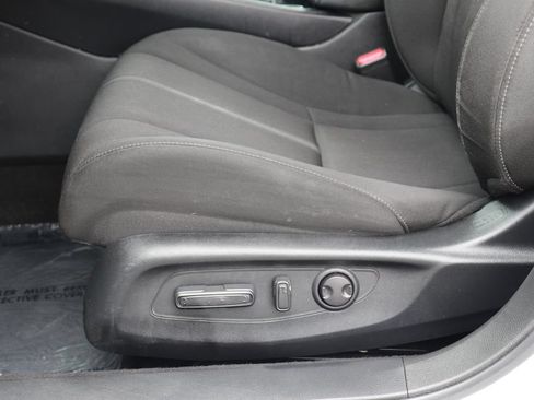 Used 2024 Honda Accord Sport image 11