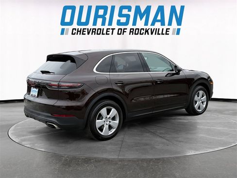 Used 2022 Porsche Cayenne image 6