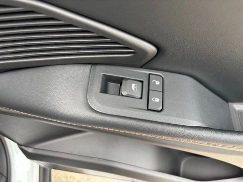 New 2026 Jeep Cherokee Limited image 25