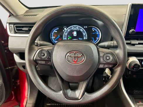 Used 2023 Toyota RAV4 LE AWD/4WD image 9