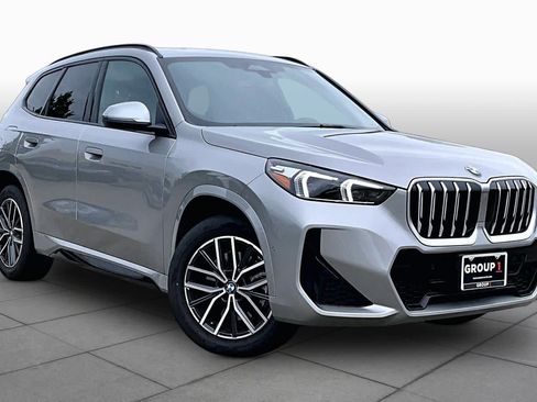 Used 2026 BMW X1 xDrive28i AWD/4WD image 3