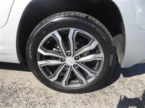 Used 2019 GMC Terrain Denali w/ Driver Alert Package II FWD image 10