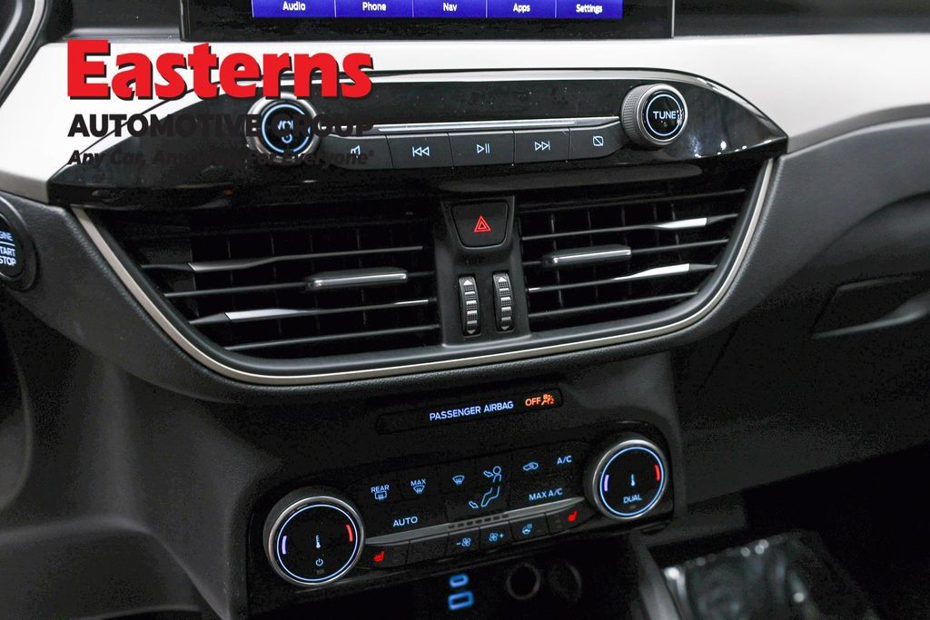 Used 2022 Ford Escape SE w/ Convenience Package FWD image 22