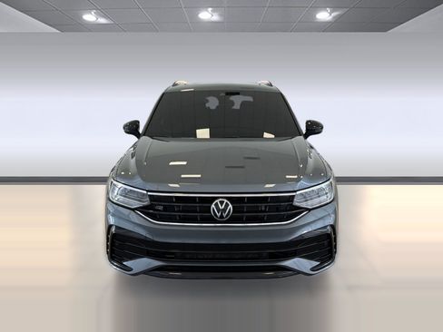 Used 2022 Volkswagen Tiguan SE R-Line FWD image 6
