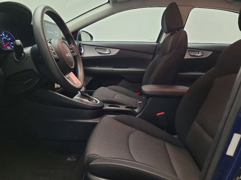 Used 2023 Kia Forte LXS FWD image 17