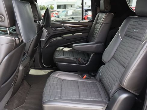Certified 2023 Cadillac Escalade ESV Sport Platinum RWD image 28