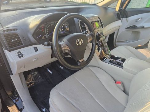 Used 2012 Toyota Venza LE FWD image 15