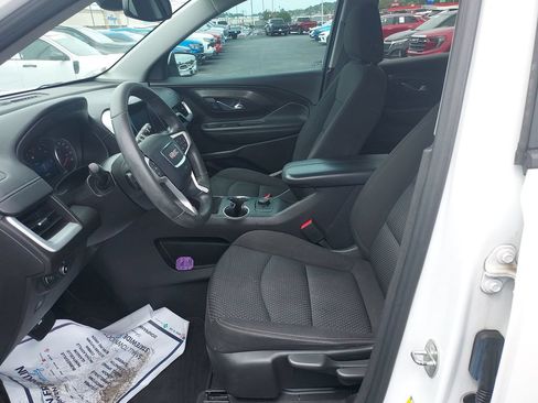 Used 2024 GMC Terrain SLE FWD image 13