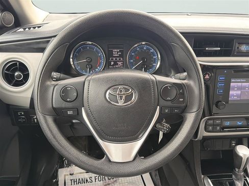 Used 2017 Toyota Corolla LE w/ Carpet Mat Package (TMS) FWD image 21