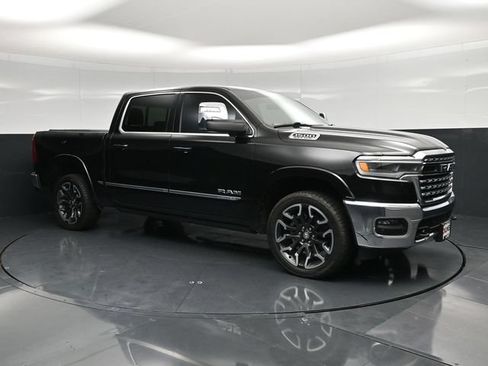 Used 2025 RAM 1500 Limited AWD/4WD image 3