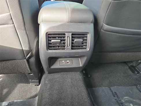 Used 2019 Nissan Altima 2.5 Platinum image 18