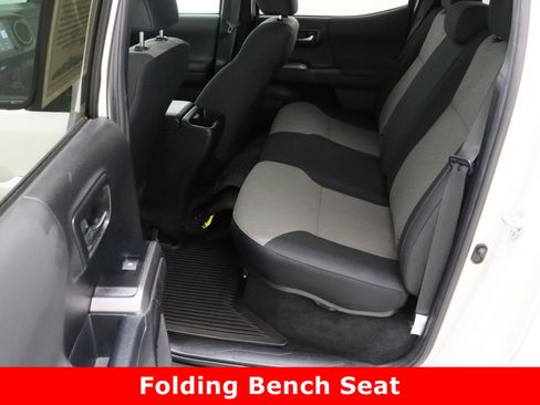 Used 2023 Toyota Tacoma TRD Sport image 28