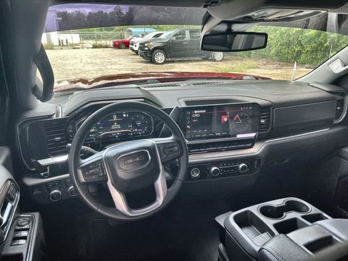 Certified 2023 GMC Sierra 1500 SLT w/ X31 Off-Road Package AWD/4WD image 10