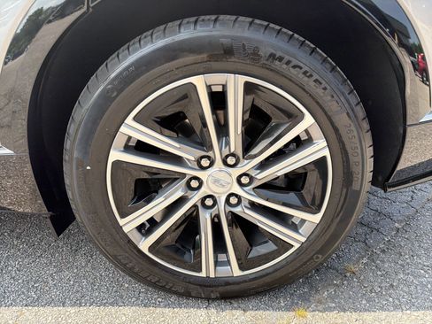 Certified 2024 Cadillac Lyriq Luxury AWD/4WD image 19