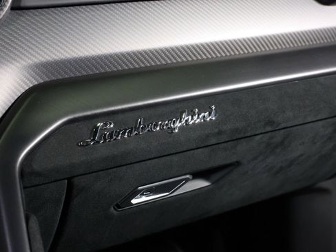 Used 2023 Lamborghini Urus Performante image 60