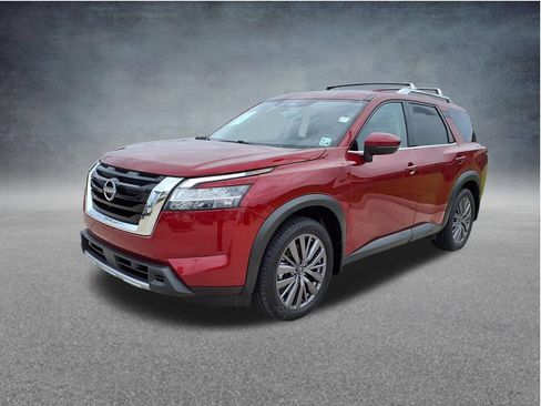 Used 2023 Nissan Pathfinder SL w/ SL Premium Package FWD image 3