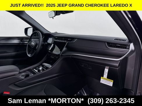 New 2025 Jeep Grand Cherokee Laredo X w/ Luxury Tech Group I image 28