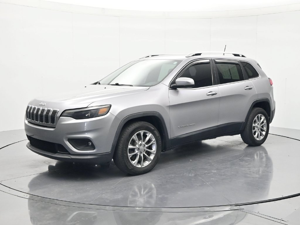 Used 2019 Jeep Cherokee Latitude Plus FWD image 1