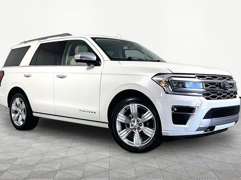 Used 2023 Ford Expedition Platinum AWD/4WD image 1