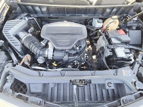 Used 2018 Cadillac XT5 Premium Luxury AWD/4WD image 14