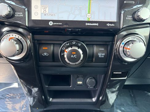 Certified 2023 Toyota 4Runner TRD Off-Road Premium w/ Moonroof Package AWD/4WD image 22