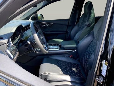 Used 2023 Audi SQ7 Prestige AWD/4WD image 17