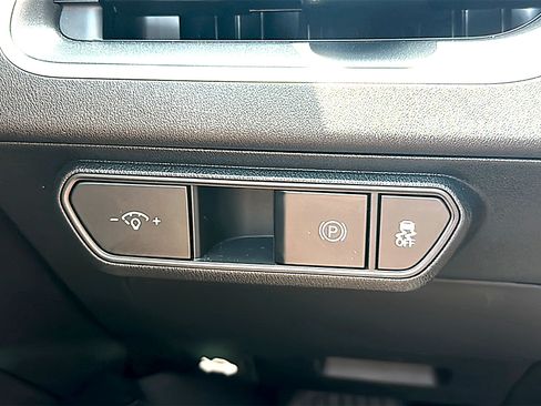Used 2025 Kia K4 FWD image 36