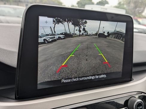 Used 2022 Ford Escape SE FWD image 23