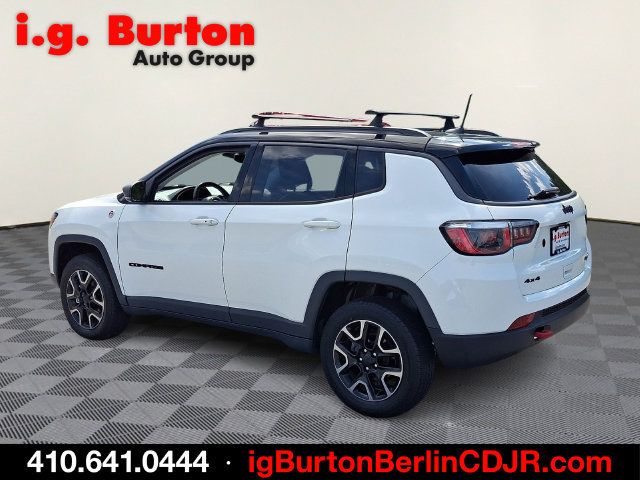 Used 2019 Jeep Compass Trailhawk AWD/4WD image 4