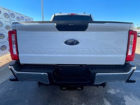 Certified 2025 Ford F250 XLT image 5