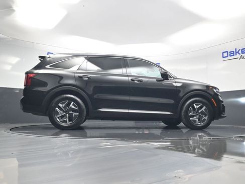 Certified 2021 Kia Sorento S image 47