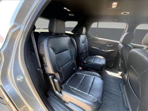 Used 2024 Chevrolet Traverse LT AWD/4WD image 29