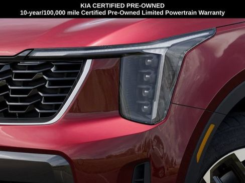 Certified 2025 Kia Sorento S AWD/4WD image 10