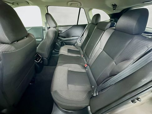 Used 2022 Subaru Outback Premium image 33