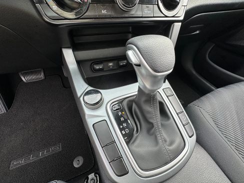 Used 2024 Kia Seltos LX image 26