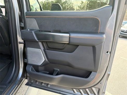 Used 2024 Ford F250 Platinum w/ FX4 Off-Road Package image 16