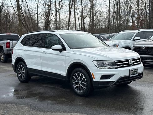 Used 2021 Volkswagen Tiguan S image 2