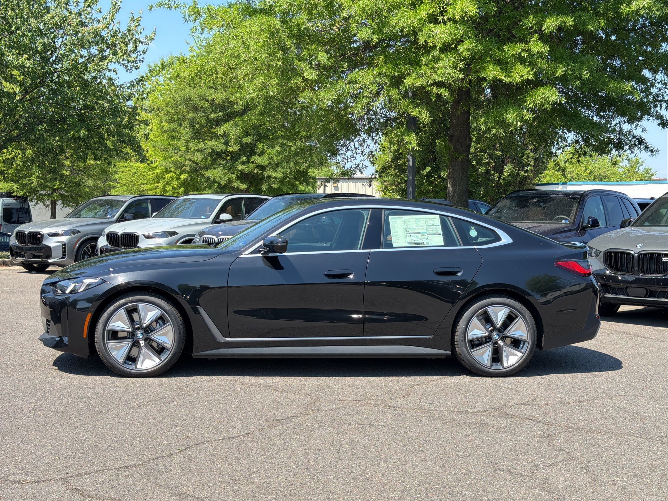 Used 2026 BMW i4 xDrive40i w/ Premium Package AWD/4WD image 2