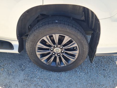 Used 2021 Lexus GX 460 Premium w/ Accessory Package AWD/4WD image 7