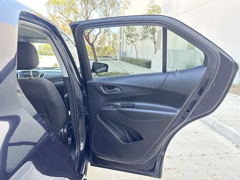 Used 2020 Chevrolet Equinox LT FWD image 13