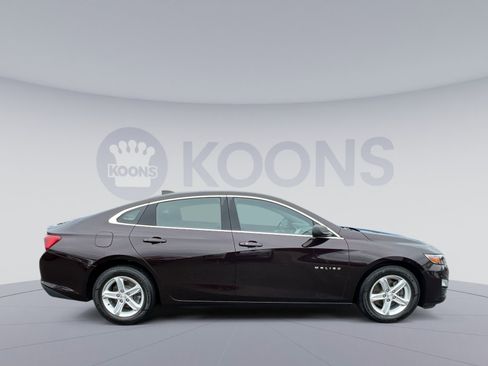 Used 2021 Chevrolet Malibu LS FWD image 17