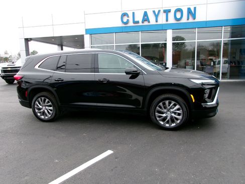 Used 2025 Buick Enclave Preferred image 1