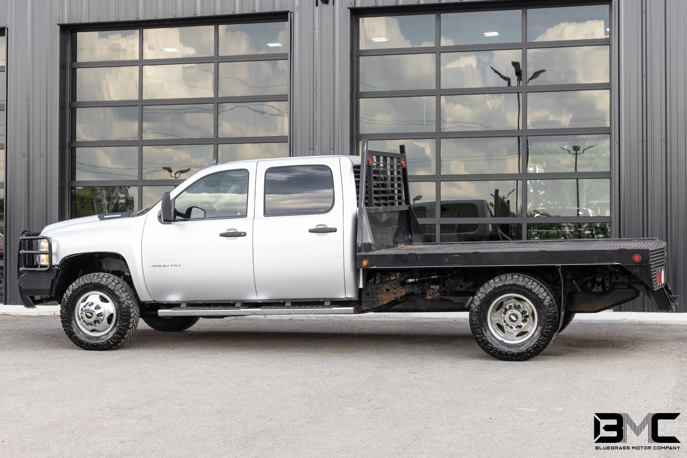 Used 2013 Chevrolet Silverado 3500 LT w/ Interior Plus Package AWD/4WD image 5