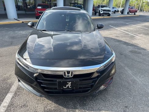 Used 2018 Honda Accord EX image 2